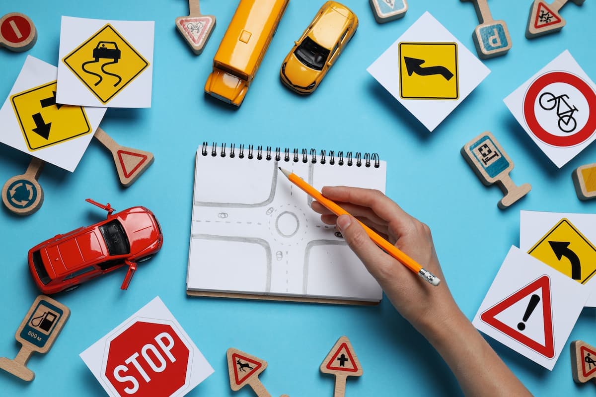Theory Mock Tests with Bee Drive - professional driving lessons in Manchester and Cheshire