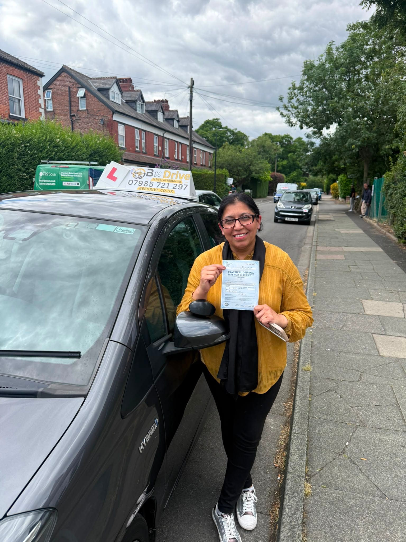 Naila passed their driving test with Bee Drive in Manchester and Cheshire East